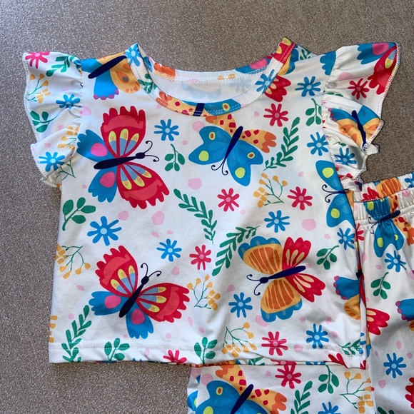 Girls 3T Colorful Matching Set - Picture 2 of 5